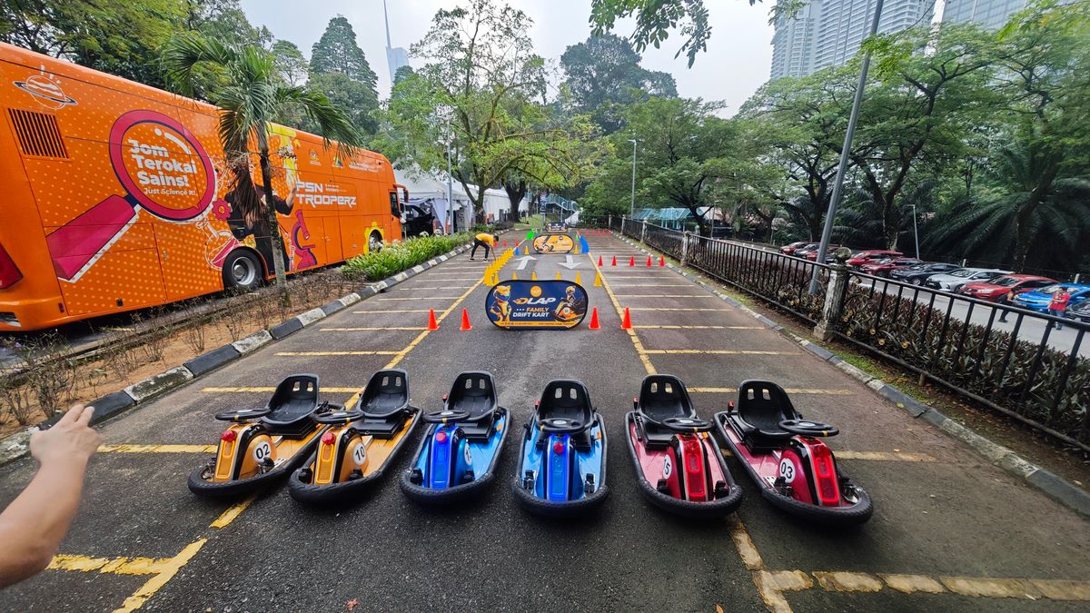 Science of Acceleration by Pusat Sains Negara and Planetarium Negara